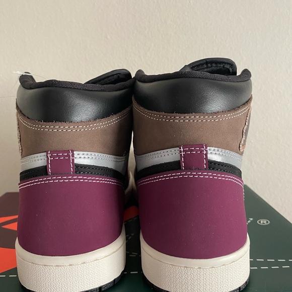 Air Jordan 1 (Handcrafted) - Picture 6 of 10